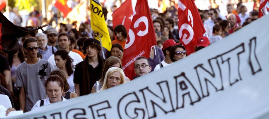 Scuola, i prof in piazza “Su presidi e precari Renzi faccia dietrofront”