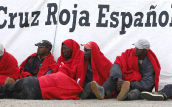 Il Psoe di Madrid: «Tessera ai migranti per i diritti»