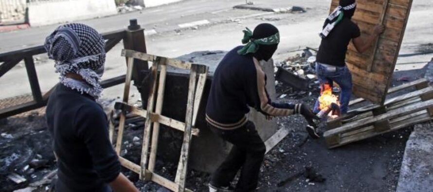 Gaza, guerriglia al confine cinque palestinesi uccisi schierato lo scudo anti-razzi