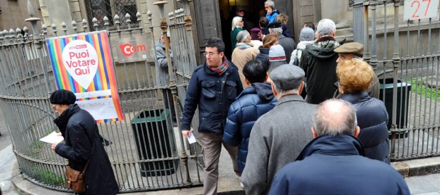 Le primarie a Milano tra code e polemiche “Troppi cinesi al voto” La replica: partecipiamo