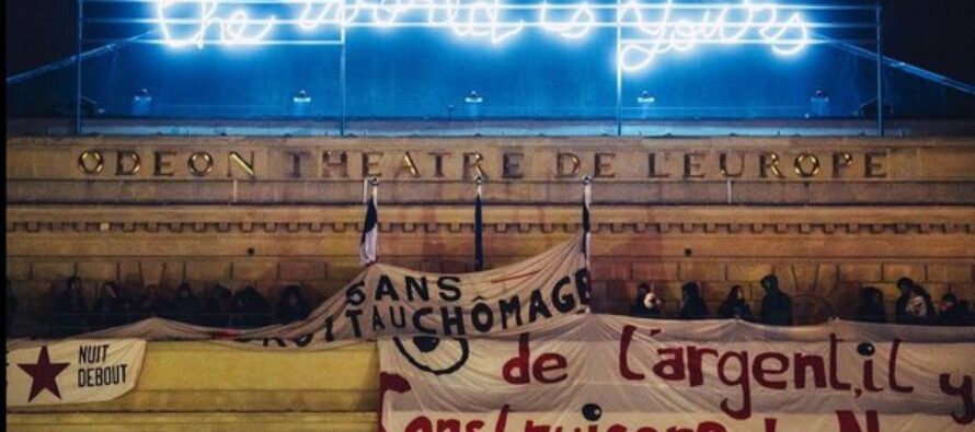 Parigi, gli intermittenti dello spettacolo portano la Nuit Debout al teatro Odéon