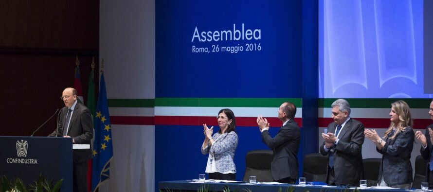 Confindustria, arriva Boccia ed è subito «Sì» a Renzi