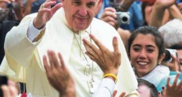 Papa Francesco apre alle donne diacono in futuro potrebbero sposare e battezzare