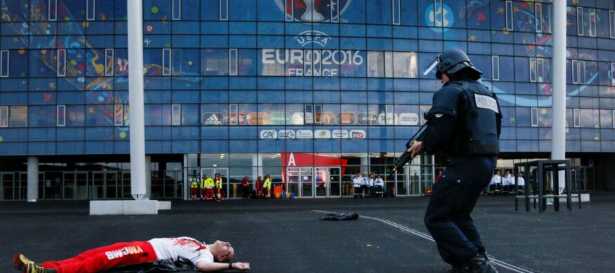 Jihad o ultras, il gioco si fa duro. Teste di cuoio per Euro 2016