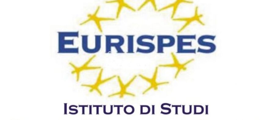 30° rapporto Eurispes: La metà degli italiani crede alla propaganda razzista