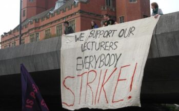 Regno Unito, 14 giorni di sciopero contro la riforma delle pensioni dei docenti