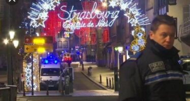 Attentato a Strasburgo, continua la caccia serrata all’assalitore