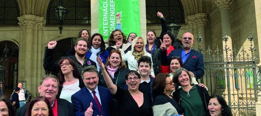 A Vienna il comune rosso-verde festeggia con la comunità rom