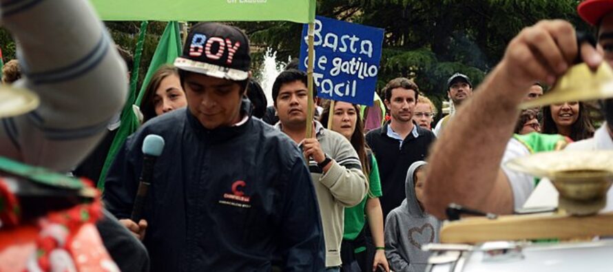 Rabbia in Argentina contro la polizia: «Basta grilletti facili di Stato»