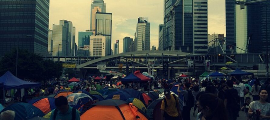 A Hong Kong crescono tensione e proteste, per la Cina sono «terrorismo»