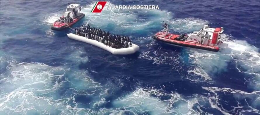Almeno 20 i dispersi in un naufragio davanti a Lampedusa