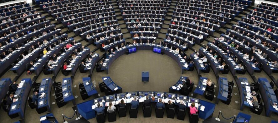 Parlamento europeo vota contro Polonia e Ungheria per giustizia e diritti