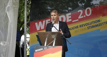 Germania. Il neogovernatore dellaTuringia eletto coi voti AfD si dimette