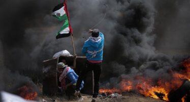 Hamas attacca Israele: rappresaglia su Gaza, centinaia le vittime