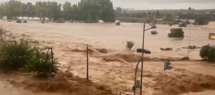 Spagna. Disastro ambientale, la disperazione dei sindaci: «Ora evitare l’emergenza sanitaria»